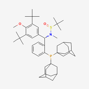 molecular formula C47H70NO2PS B13653884 (R)-N-((S)-(2-(Di(adamantan-1-yl)phosphanyl)phenyl)(3,5-di-tert-butyl-4-methoxyphenyl)methyl)-N,2-dimethylpropane-2-sulfinamide 