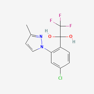 molecular formula C12H10ClF3N2O2 B13653957 1-(4-Chloro-2-(3-methyl-1H-pyrazol-1-yl)phenyl)-2,2,2-trifluoroethane-1,1-diol 