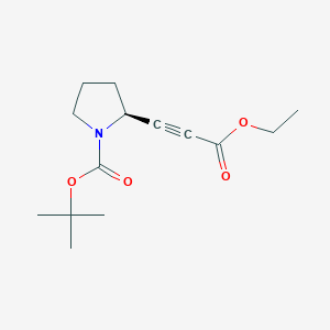 tert-Butyl (S)-2-(3-ethoxy-3-oxoprop-1-yn-1-yl)pyrrolidine-1-carboxylate