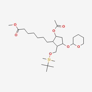 molecular formula C27H50O7Si B13670872 Methyl 7-[(1R,2S,3R,5S)-5-Acetoxy-2-[[(tert-butyldimethylsilyl)oxy]methyl]-3-[(tetrahydro-2H-pyran-2-yl)oxy]cyclopentyl]heptanoate 