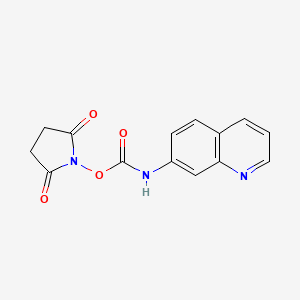 2,5-Dioxopyrrolidin-1-yl quinolin-7-ylcarbamate