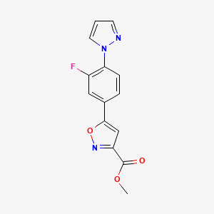 molecular formula C14H10FN3O3 B13703481 Methyl 5-[3-Fluoro-4-(1-pyrazolyl)phenyl]isoxazole-3-carboxylate 