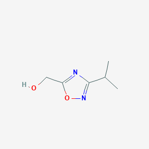 molecular formula C6H10N2O2 B1370583 (3-Isopropyl-1,2,4-oxadiazol-5-yl)methanol CAS No. 915925-45-0