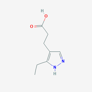 molecular formula C8H12N2O2 B1371343 3-(3-ethyl-1H-pyrazol-4-yl)propanoic acid 