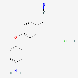 molecular formula C14H13ClN2O B1372013 2-[4-(4-Aminophenoxy)phenyl]acetonitrile hydrochloride CAS No. 1211298-86-0