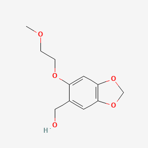 molecular formula C11H14O5 B1372068 [6-(2-methoxyethoxy)-2H-1,3-benzodioxol-5-yl]methanol CAS No. 1209106-01-3