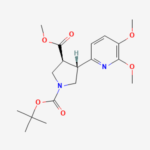 molecular formula C18H26N2O6 B1372196 (rac-反式)-1-叔丁基 3-甲基 4-(5,6-二甲氧基吡啶-2-基)吡咯烷-1,3-二羧酸酯 CAS No. 1217674-57-1