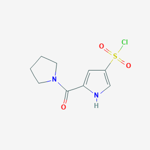 molecular formula C9H11ClN2O3S B1372280 5-(pyrrolidine-1-carbonyl)-1H-pyrrole-3-sulfonyl chloride CAS No. 950094-39-0
