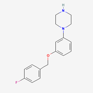 molecular formula C17H19FN2O B1372533 1-{3-[(4-Fluorophenyl)methoxy]phenyl}piperazine CAS No. 1082454-50-9