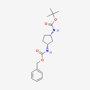 molecular formula C18H26N2O4 B1374325 (1S,3R)-1-(Boc-氨基)-3-(Cbz-氨基)环戊烷 CAS No. 1315495-87-4