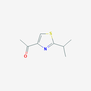 molecular formula C8H11NOS B1375199 1-[2-(Propan-2-yl)-1,3-thiazol-4-yl]ethan-1-one CAS No. 1342614-44-1