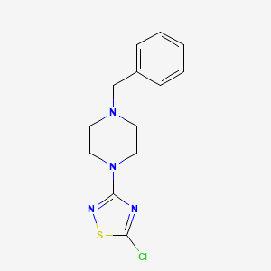 molecular formula C13H15ClN4S B1375502 1-Benzyl-4-(5-chloro-1,2,4-thiadiazol-3-yl)piperazine CAS No. 887623-93-0