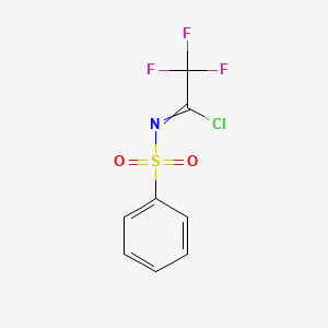 molecular formula C8H5ClF3NO2S B1375895 N-(Benzenesulfonyl)-2,2,2-trifluoroethanimidoyl chloride CAS No. 642461-04-9