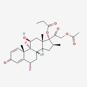 molecular formula C27H34F2O7 B1376123 21-Acetate 17-propionate diflorasone CAS No. 79861-38-4