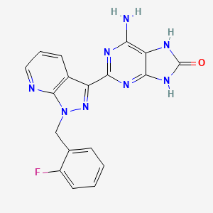 molecular formula C18H13FN8O B1376238 6-氨基-2-[1-[(2-氟苯基)甲基]-1H-吡唑并[3,4-b]吡啶-3-基]-7,9-二氢-8H-嘌呤-8-酮 CAS No. 1361569-10-9