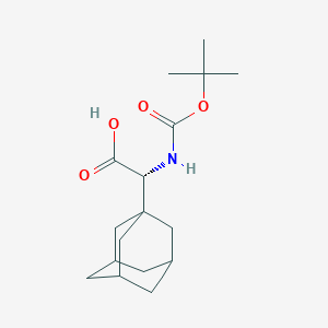 B1377224 (R)-2-((3R,5R,7R)-Adamantan-1-Yl)-2-((Tert-Butoxycarbonyl)Amino)Acetic Acid CAS No. 1564266-26-7