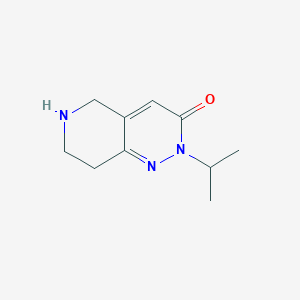 molecular formula C10H15N3O B1377547 2-(丙烷-2-基)-2H,3H,5H,6H,7H,8H-吡啶并[4,3-c]哒嗪-3-酮 CAS No. 1376278-48-6
