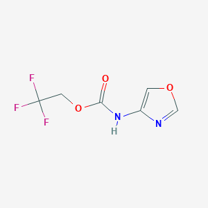 molecular formula C6H5F3N2O3 B1377865 2,2,2-三氟乙基N-(1,3-恶唑-4-基)氨基甲酸酯 CAS No. 1375472-82-4