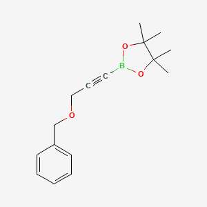 molecular formula C16H21BO3 B1378553 2-(3-(Benzyloxy)prop-1-ynyl)-4,4,5,5-tetramethyl-1,3,2-dioxaborolane CAS No. 862126-33-8