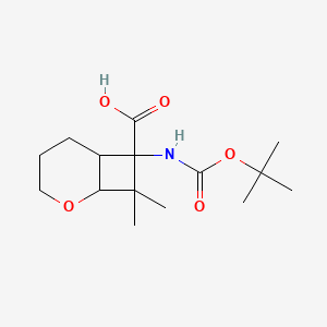 molecular formula C15H25NO5 B1378583 7-{[(tert-ブトキシ)カルボニル]アミノ}-8,8-ジメチル-2-オキサビシクロ[4.2.0]オクタン-7-カルボン酸 CAS No. 1797019-22-7