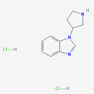 molecular formula C11H15Cl2N3 B1378805 二盐酸 1-(吡咯烷-3-基)-1H-1,3-苯并二唑 CAS No. 1461706-03-5