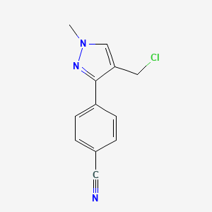 molecular formula C12H10ClN3 B1378806 4-[4-(chloromethyl)-1-methyl-1H-pyrazol-3-yl]benzonitrile CAS No. 1461706-55-7