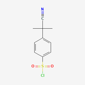 molecular formula C10H10ClNO2S B1379130 4-(2-Cyanopropan-2-yl)benzene-1-sulfonyl chloride CAS No. 1039715-62-2