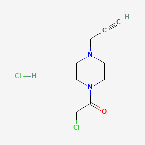 molecular formula C9H14Cl2N2O B1379139 2-氯-1-[4-(丙-2-炔-1-基)哌嗪-1-基]乙烷-1-酮盐酸盐 CAS No. 1375471-58-1