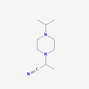 2-[4-(Propan-2-yl)piperazin-1-yl]propanenitrile