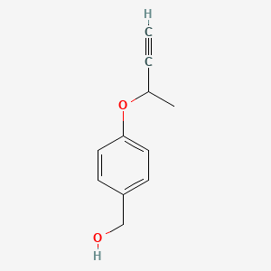 molecular formula C11H12O2 B1379668 [4-(丁-3-炔-2-氧基)苯基]甲醇 CAS No. 1803571-00-7