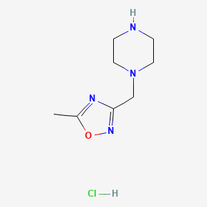 molecular formula C8H15ClN4O B1379704 1-[(5-Methyl-1,2,4-oxadiazol-3-yl)methyl]piperazine hydrochloride CAS No. 1402709-99-2