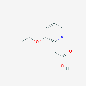 molecular formula C10H13NO3 B1380651 2-[3-(丙-2-氧基)吡啶-2-基]乙酸 CAS No. 1566891-43-7