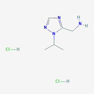 molecular formula C6H14Cl2N4 B1381036 [1-(丙烷-2-基)-1H-1,2,4-三唑-5-基]甲胺二盐酸盐 CAS No. 1798775-38-8