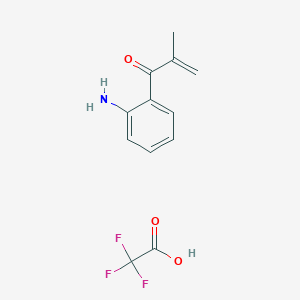 molecular formula C12H12F3NO3 B1381642 1-(2-氨基苯基)-2-甲基丙-2-烯-1-酮，三氟乙酸 CAS No. 1803605-37-9