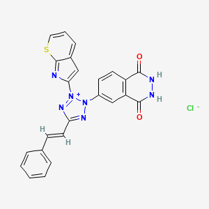 (E)-2-(1,4-dioxo-1,2,3,4-tetrahydrophthalazin-6-yl)-5-styryl-3-(thiopyrano[2,3-b]pyrrol-6-yl)-2H-tetrazol-3-ium chloride