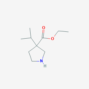 molecular formula C10H19NO2 B1382983 3-(丙烷-2-基)吡咯烷-3-羧酸乙酯 CAS No. 1692722-15-8