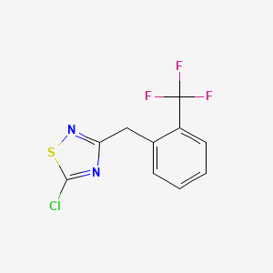 molecular formula C10H6ClF3N2S B1383002 5-氯-3-{[2-(三氟甲基)苯基]甲基}-1,2,4-噻二唑 CAS No. 1338218-70-4