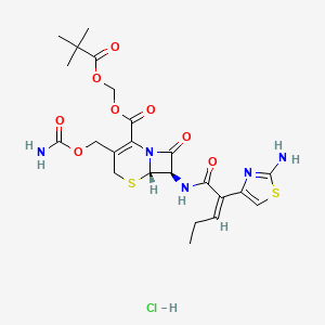 molecular formula C23H30ClN5O8S2 B13830553 2,2-dimethylpropanoyloxymethyl (6S,7R)-7-[[(Z)-2-(2-amino-1,3-thiazol-4-yl)pent-2-enoyl]amino]-3-(carbamoyloxymethyl)-8-oxo-5-thia-1-azabicyclo[4.2.0]oct-2-ene-2-carboxylate;hydrochloride 