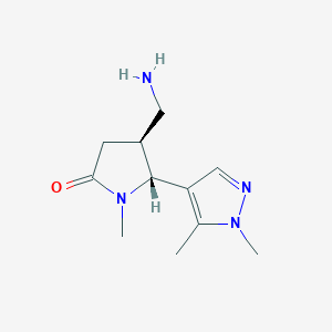 molecular formula C11H18N4O B1383341 (4S,5R)-4-(氨甲基)-5-(1,5-二甲基-1H-吡唑-4-基)-1-甲基吡咯烷-2-酮 CAS No. 1808324-17-5