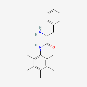 molecular formula C20H26N2O B1383658 2-amino-N-(pentamethylphenyl)-3-phenylpropanamide CAS No. 1922861-13-9