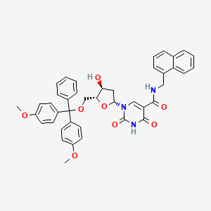 molecular formula C42H39N3O8 B13838679 1-((2R,4S,5R)-5-((Bis(4-methoxyphenyl)(phenyl)methoxy)methyl)-4-hydroxytetrahydrofuran-2-yl)-N-(naphthalen-1-ylmethyl)-2,4-dioxo-1,2,3,4-tetrahydropyrimidine-5-carboxamide 