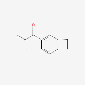 1-(Bicyclo[4.2.0]octa-1(6),2,4-trien-3-yl)-2-methylpropan-1-one