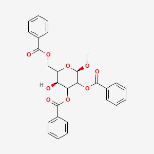 molecular formula C28H26O9 B13846305 [(3S,6R)-4,5-dibenzoyloxy-3-hydroxy-6-methoxyoxan-2-yl]methyl benzoate 