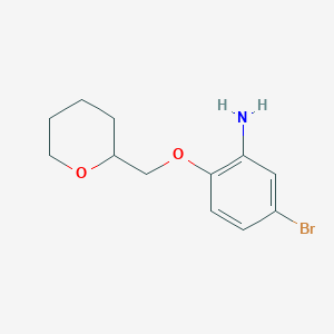 B1386082 5-Bromo-2-(tetrahydro-2H-pyran-2-ylmethoxy)aniline CAS No. 946699-99-6