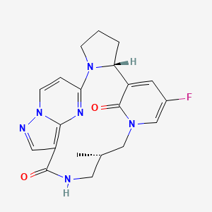 molecular formula C20H21FN6O2 B13899209 (6R,13S)-9-fluoro-13-methyl-2,11,15,19,20,23-hexazapentacyclo[15.5.2.17,11.02,6.020,24]pentacosa-1(23),7,9,17(24),18,21-hexaene-16,25-dione 