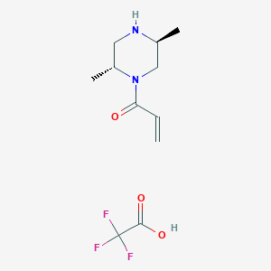 molecular formula C11H17F3N2O3 B13904122 1-[(2R,5S)-2,5-Dimethylpiperazin-1-YL]prop-2-EN-1-one 2,2,2-trifluoroacetic acid 