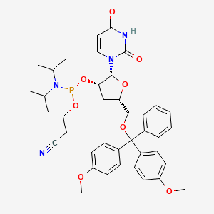 molecular formula C39H47N4O8P B13914845 N(iPr)2P(OCH2CH2CN)(-2)[DMT(-5)]3-deoxy-D-thrPenf(b)-uracil-1-yl 