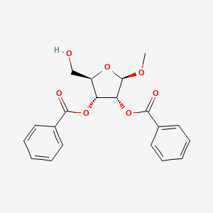 molecular formula C20H20O7 B13915568 (2R,3R,4R,5R)-2-(Hydroxymethyl)-5-methoxytetrahydrofuran-3,4-diyl Dibenzoate 