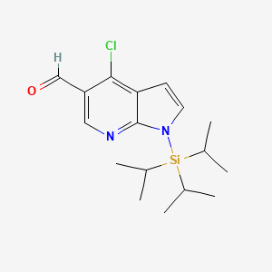 molecular formula C17H25ClN2OSi B1391834 1H-吡咯并[2,3-B]吡啶-5-甲醛，4-氯-1-[三(1-甲基乙基)甲硅烷基]- CAS No. 924655-39-0