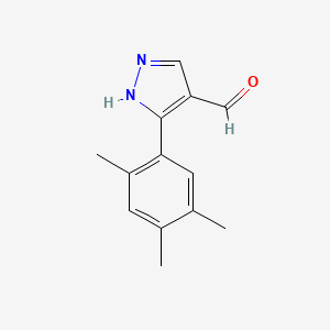 molecular formula C13H14N2O B1392520 3-(2,4,5-三甲基苯基)-1H-吡唑-4-甲醛 CAS No. 1242881-24-8